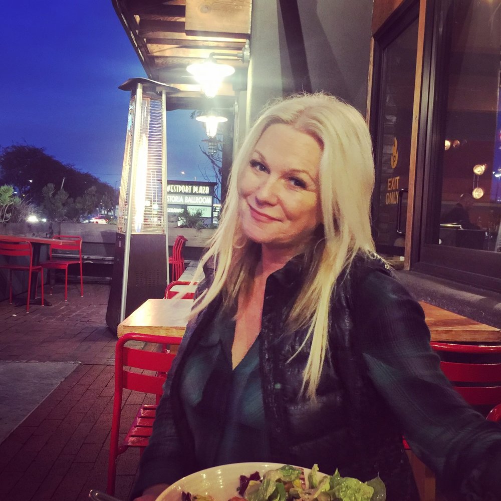 Meet your Posher, Dawna